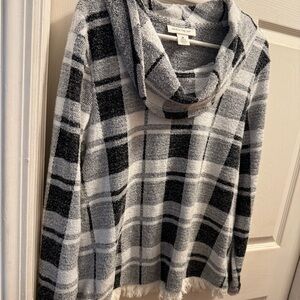 Skyes the Limit
Sweater